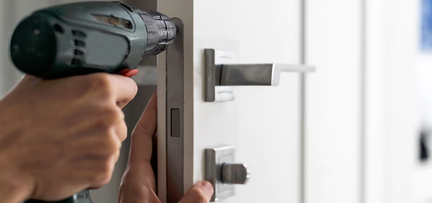 Locksmith For Lock Replacement Near Me in Larkspur, CA